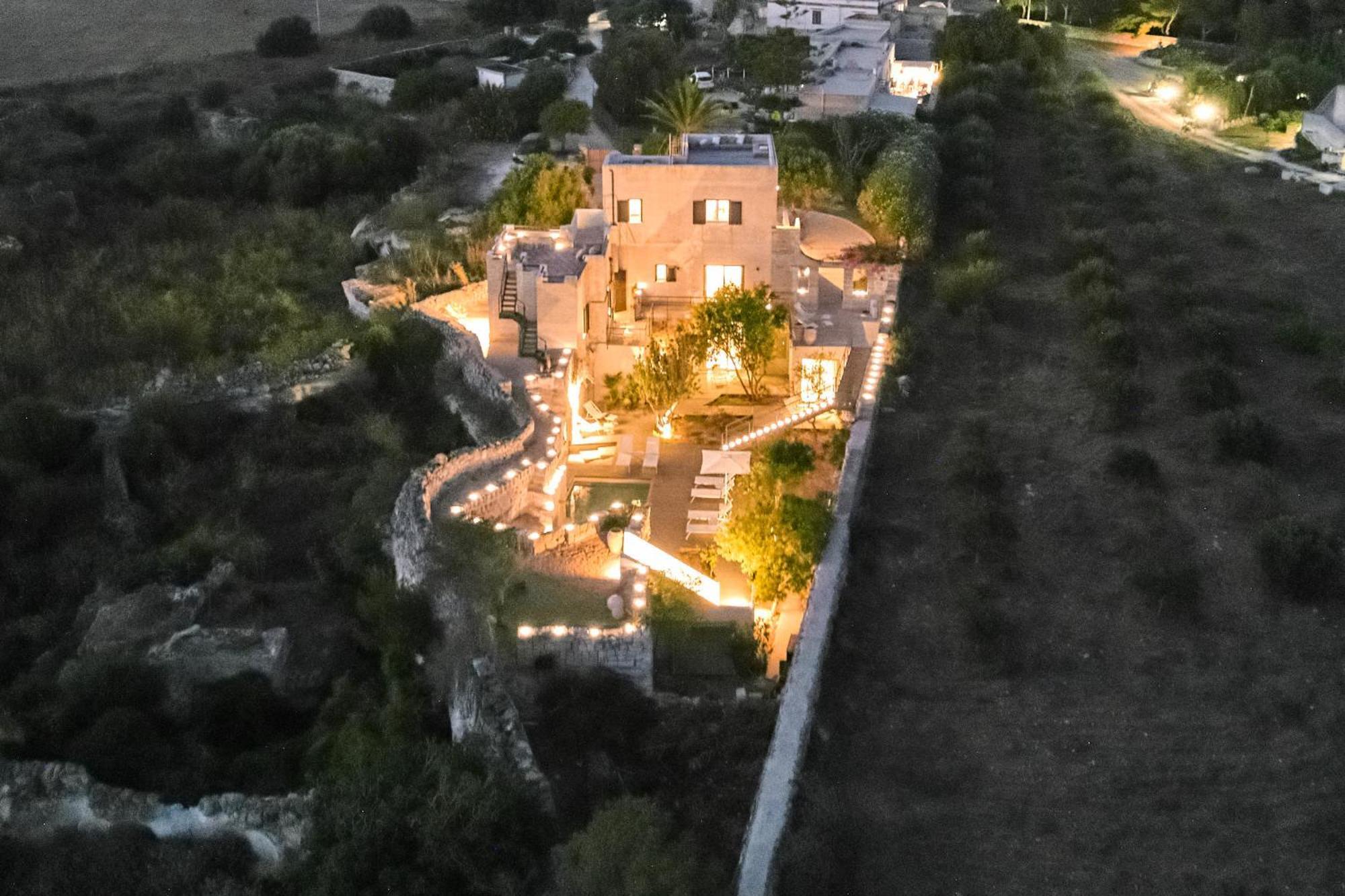 Villa Rocce Bianche ฟาวีญานา ภายนอก รูปภาพ